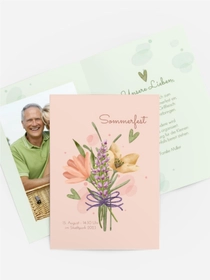 Sommerfest Einladung Ein Strauß wilder Blumen