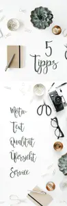 Schriftzug "Motiv" und "Text" auf weißem Hintergrund mit schwarzen vintage Accessoires wie Brille und Kamera, Tipps um Einladung zum Geburtstag zu gestalten