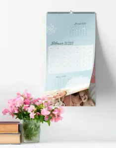 3-Monatskalender mit Fotos, blau - grauer Monatskalender als Wandkalender oder Bürokalender