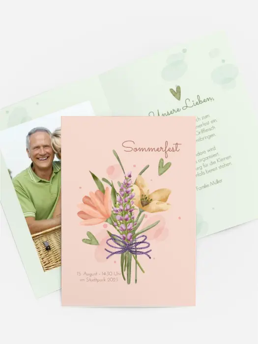 Sommerfest Einladung Ein Strauß wilder Blumen