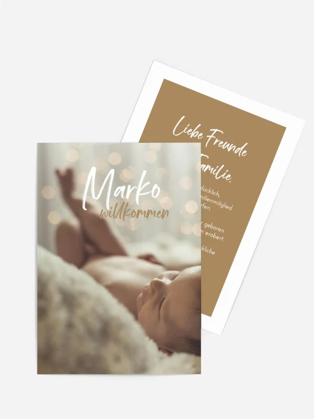 Babykarte Gewickeltes Kind