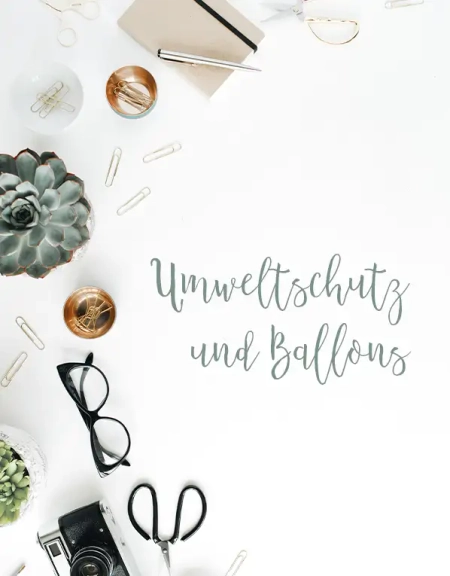 Umweltschutz bei Hochzeit durch Papierauswahl bei Luftballonkarten, Ballonkarten, Ballonflugkarten, Postkarten, Wunschkarten und Umschlag. Farblich weiß und im Boho Stil gehalten.