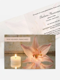 Trauerkarte Kerze und Blume quer