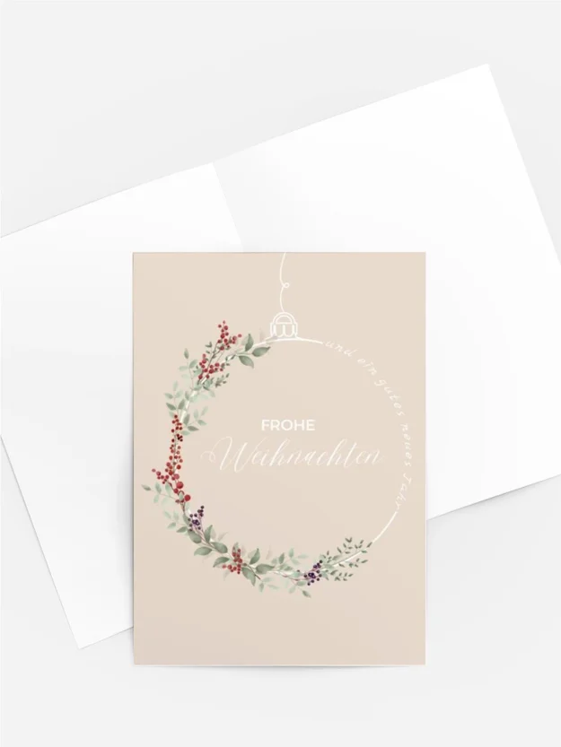 Aquarell Weihnachtskarte „Christbaumkugel mit Blätterkranz