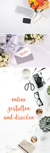 Vintage Elemente wie Fotoapparat und Brille auf weißem Hintergrund, eleganter Schriftzug "Online" zu lesen