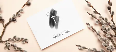 Trauer Beileidskarte quer, in weiß mit schwarzer Schrift, Motiv Kreuz