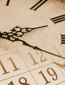 Ausschnitt von Ziffernblatt einer Uhr