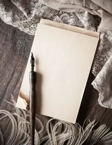 Dankeskarten als Grußkarten zur Hochzeit selber schreiben, Füller und Postkarte abgebildet