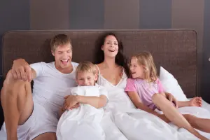 Familie im Hotel
