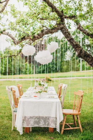 Hochzeitstafel im Freien