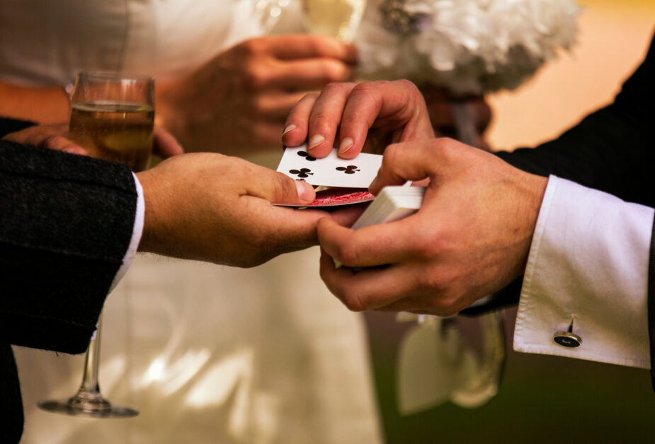 Hochzeitsspiel mit Karten

